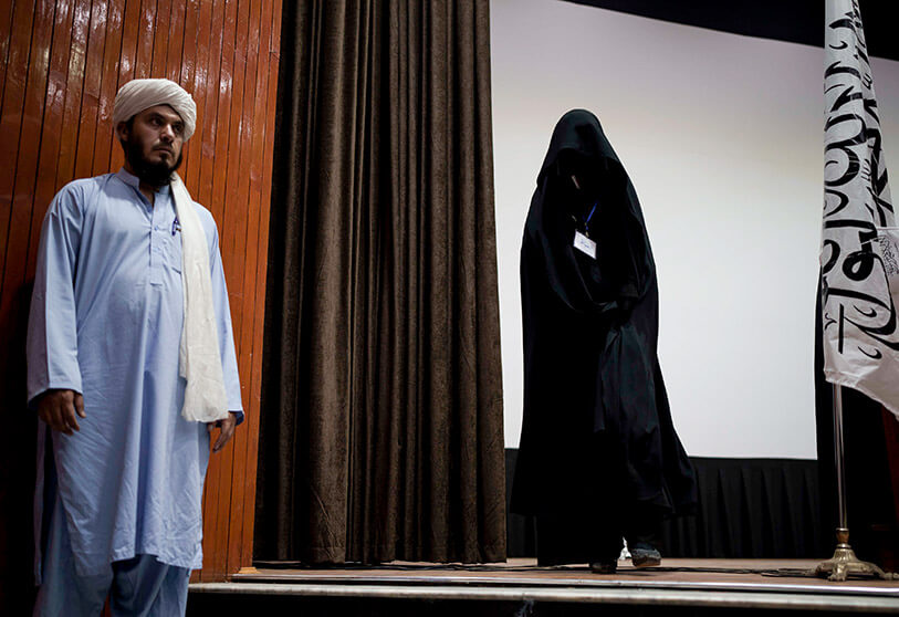 طابان و زنان