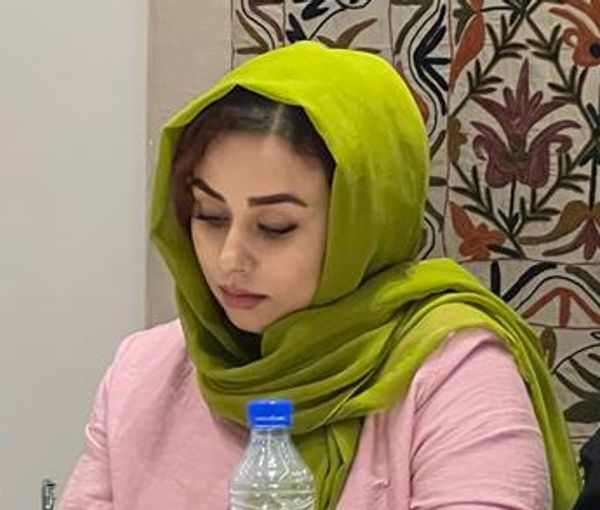 نرگس سادات